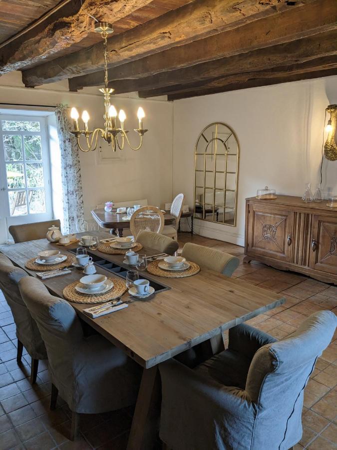 Sous Le Chateau Jumilhac-le-Grand Экстерьер фото