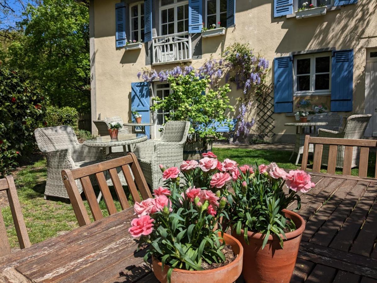 Sous Le Chateau Jumilhac-le-Grand Экстерьер фото